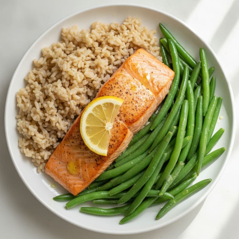 Seared Salmon with Steamed Green Beans and Brown Rice