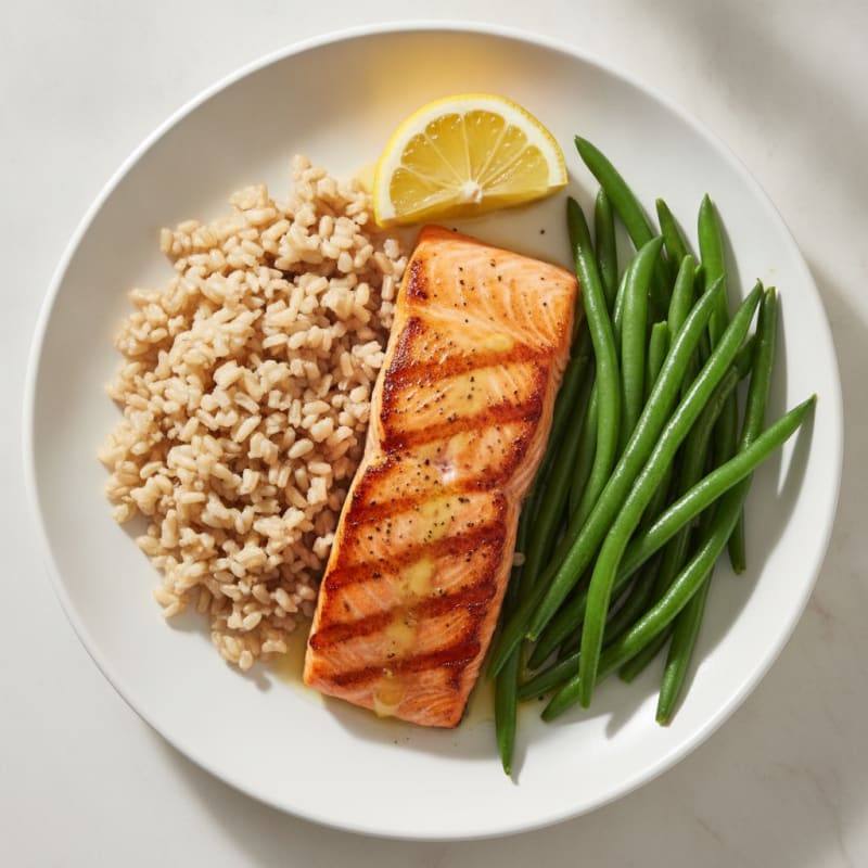 Seared Salmon with Steamed Green Beans and Brown Rice