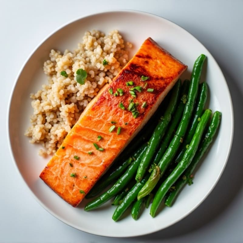 Seared Salmon Fillet with Steamed Green Beans and Brown Rice