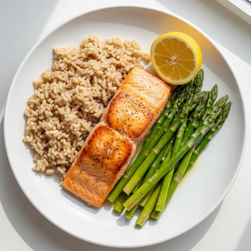Seared Salmon Fillet with Steamed Asparagus and Brown Rice
