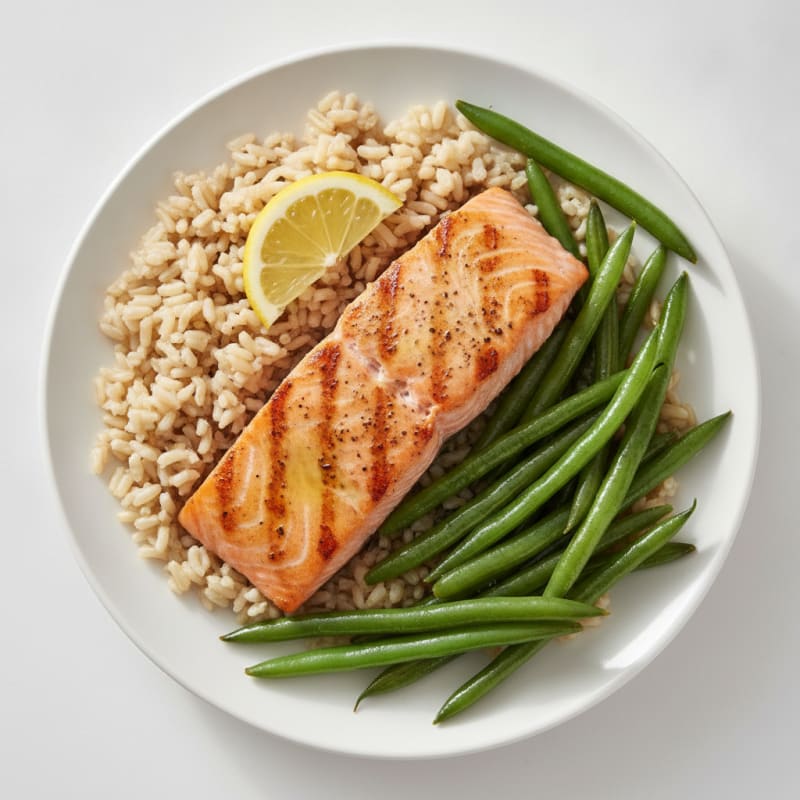 Seared Salmon with Steamed Green Beans and Brown Rice