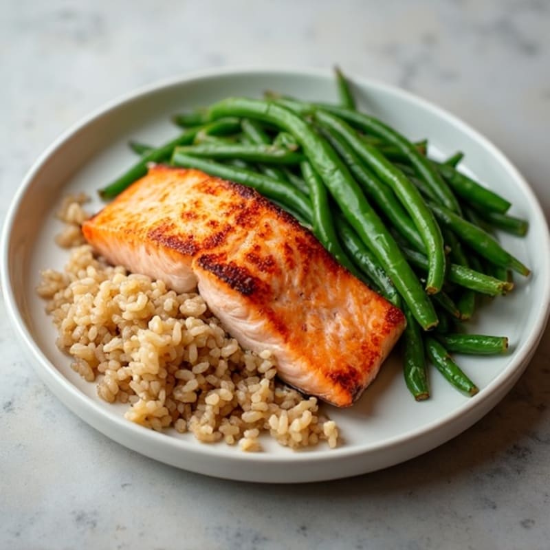 Seared Salmon with Steamed Green Beans and Brown Rice