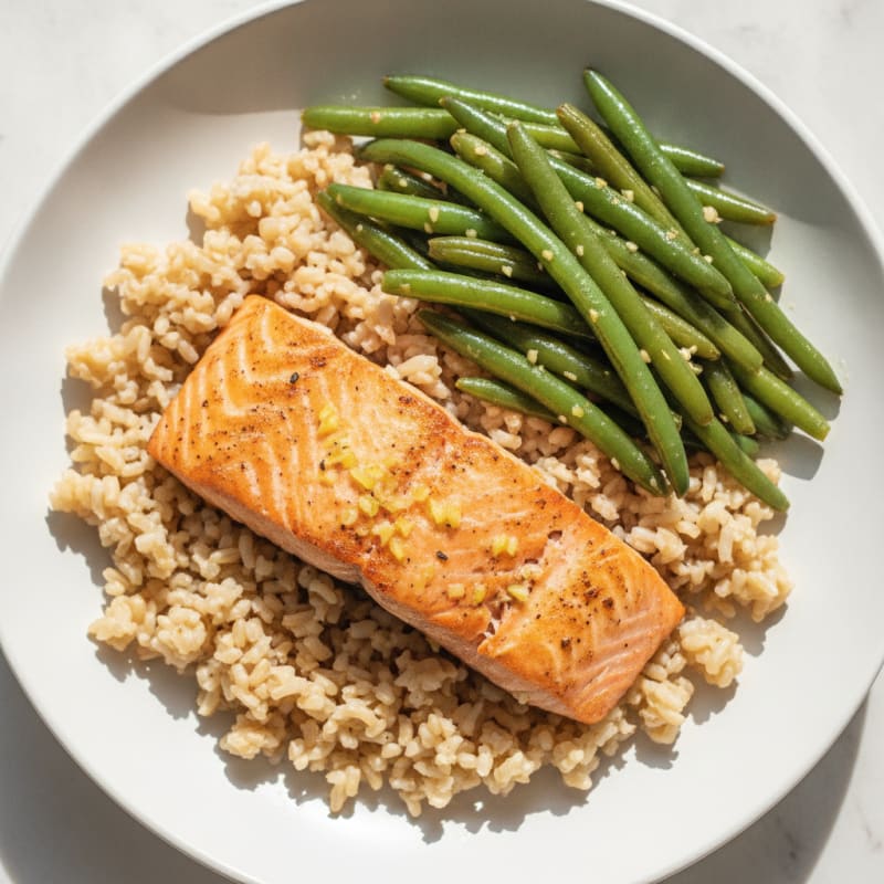 Seared Salmon Fillet with Garlic Green Beans and Brown Rice