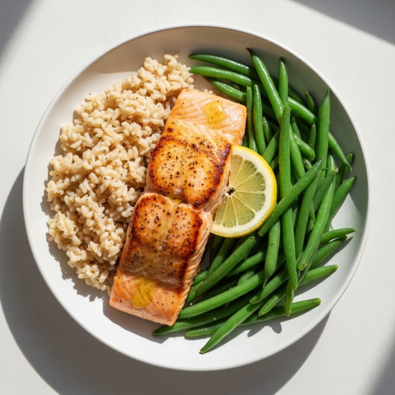 Seared Salmon with Steamed Green Beans and Brown Rice