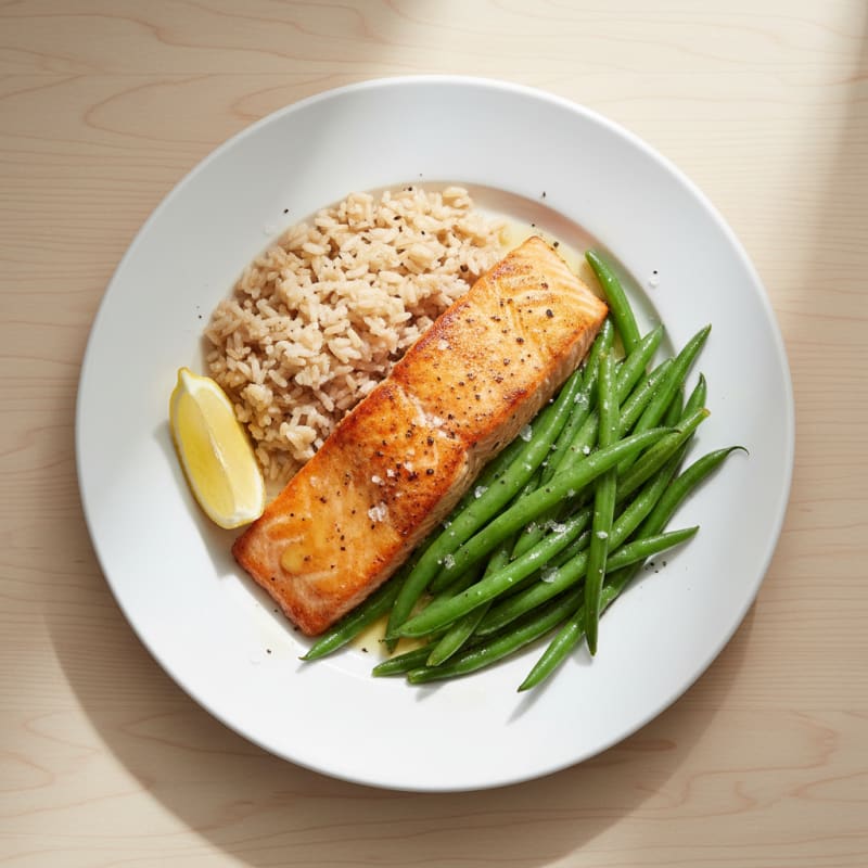 Seared Salmon with Steamed Green Beans and Brown Rice