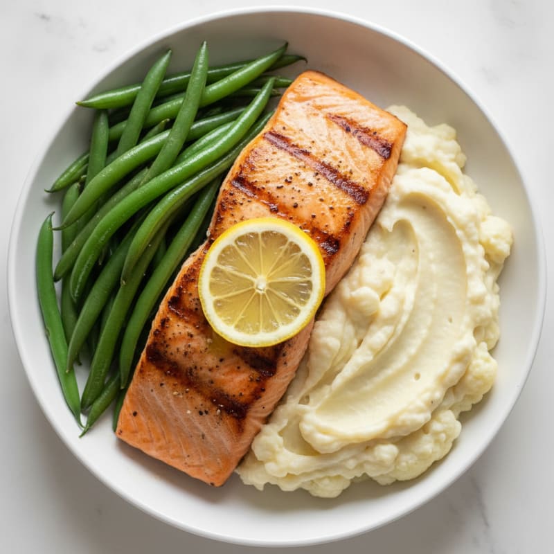 Grilled Salmon with Steamed Green Beans and Mashed Cauliflower