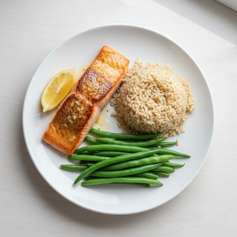 Seared Salmon Fillet with Steamed Green Beans and Brown Rice