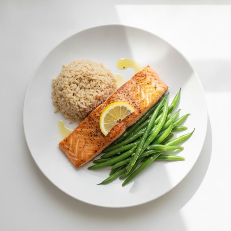 Seared Salmon with Steamed Green Beans and Brown Rice