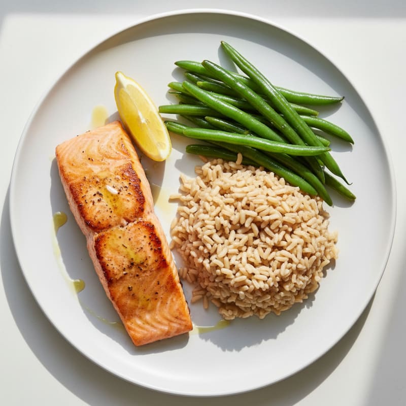 Seared Salmon with Steamed Green Beans and Brown Rice
