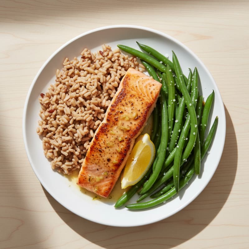 Seared Salmon with Steamed Green Beans and Brown Rice