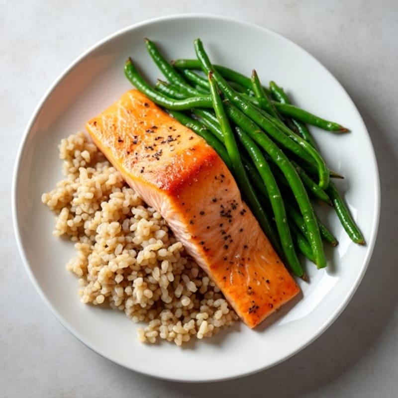 Seared Salmon with Steamed Green Beans and Brown Rice