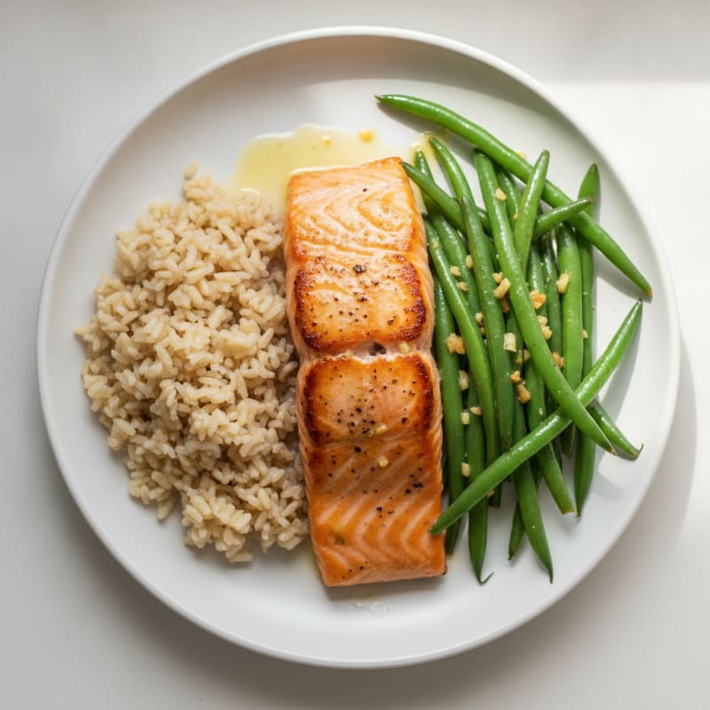 Seared Salmon Fillet with Garlic Green Beans and Brown Rice
