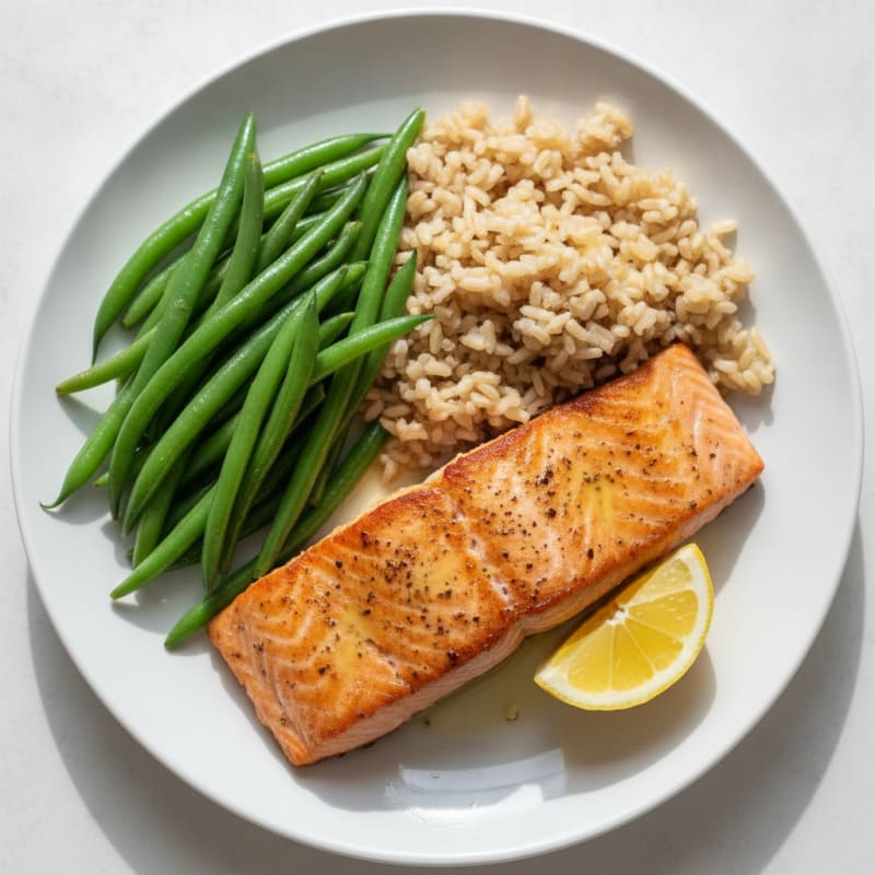 Seared Salmon Fillet with Steamed Green Beans and Brown Rice