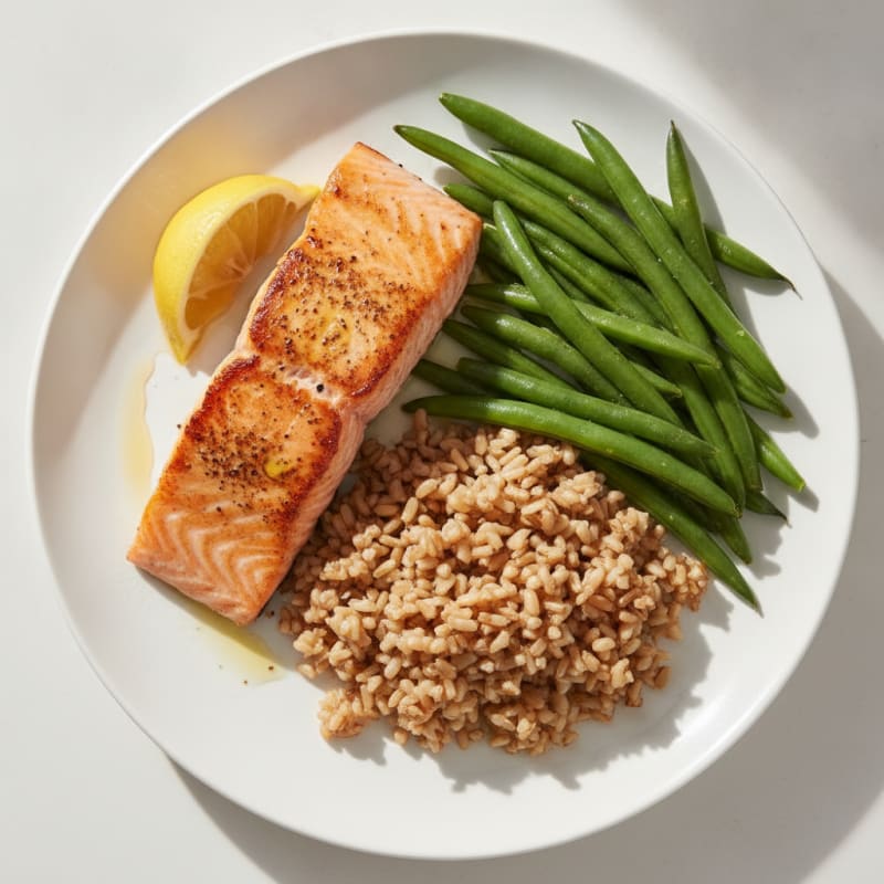 Seared Salmon with Steamed Green Beans and Brown Rice