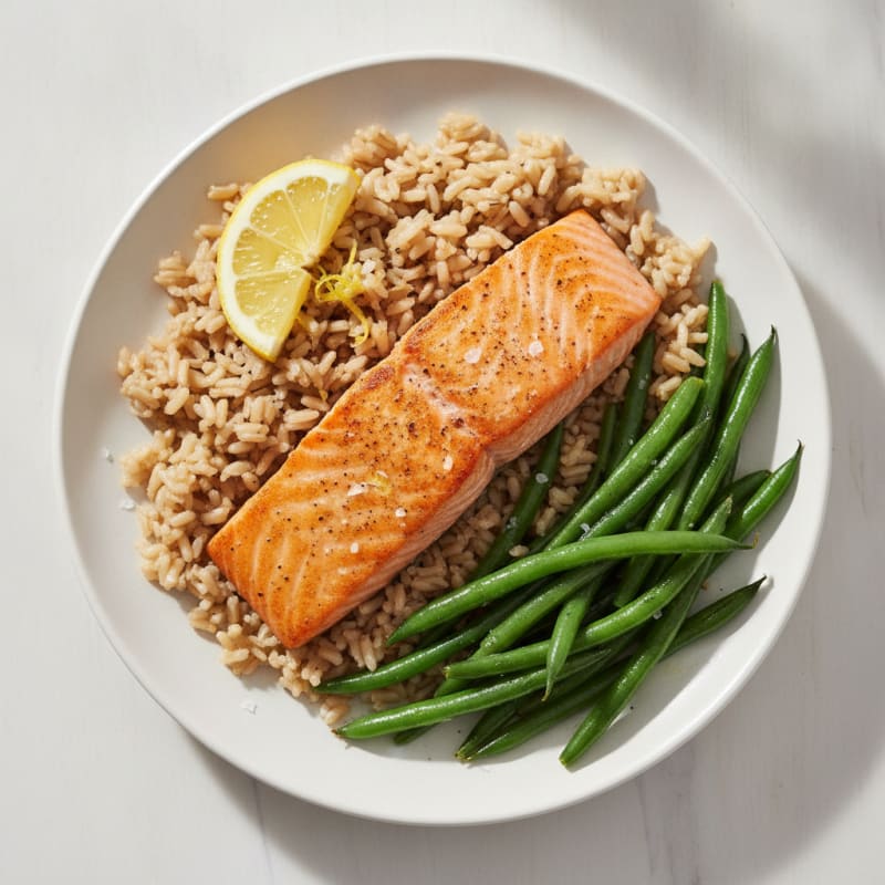 Seared Salmon Fillet with Steamed Green Beans and Brown Rice