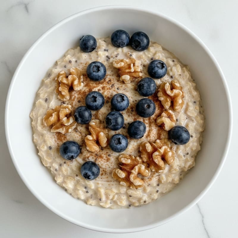 Overnight Oats with Berries and Nuts