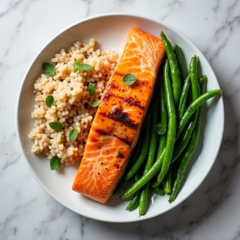 Seared Salmon Fillet with Steamed Green Beans and Brown Rice