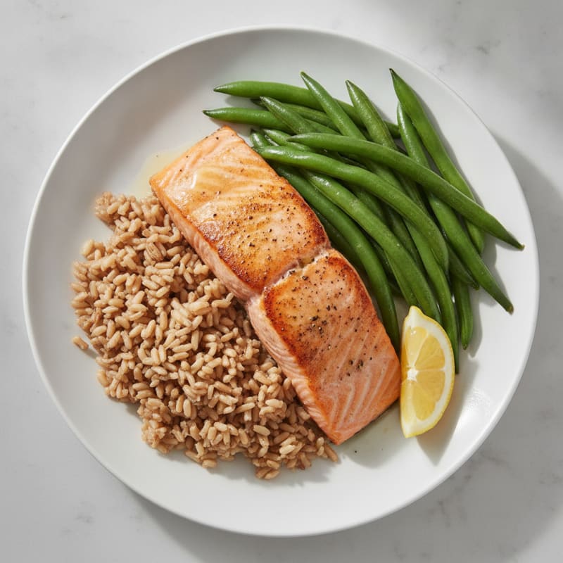 Seared Salmon Fillet with Steamed Green Beans and Brown Rice