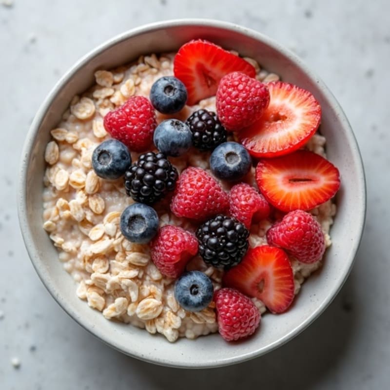 Creamy Vanilla Berry Oatmeal