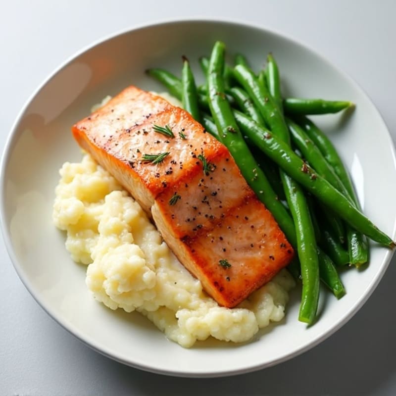 Pan-Seared Salmon with Steamed Green Beans and Cauliflower Mash