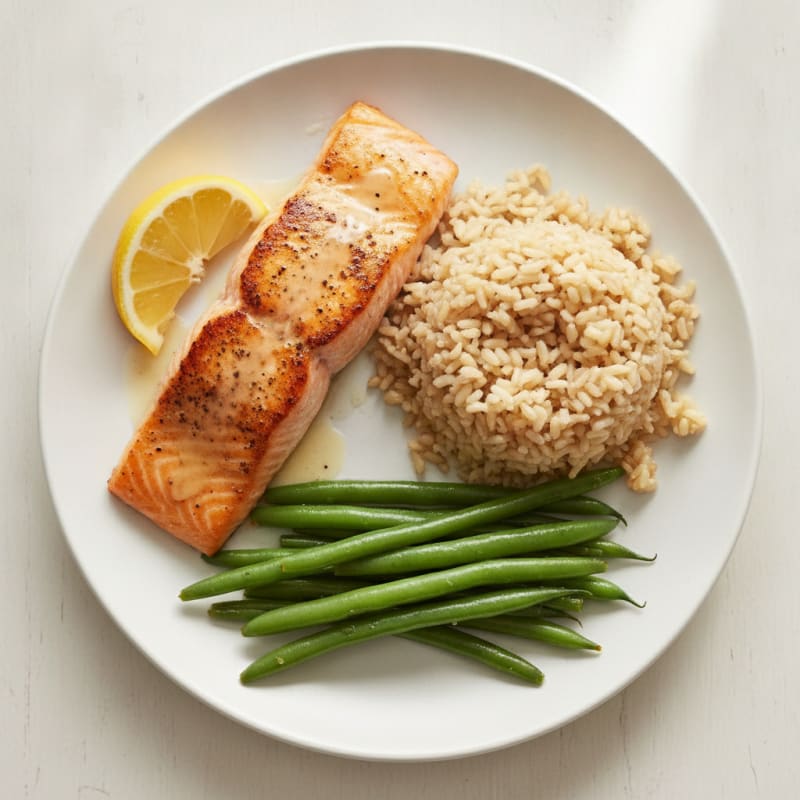 Seared Salmon Fillet with Steamed Green Beans and Brown Rice