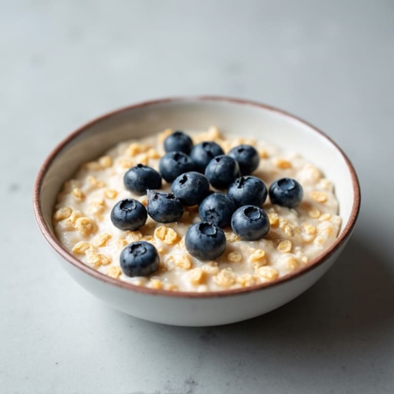 Creamy Oats with Fresh Blueberries