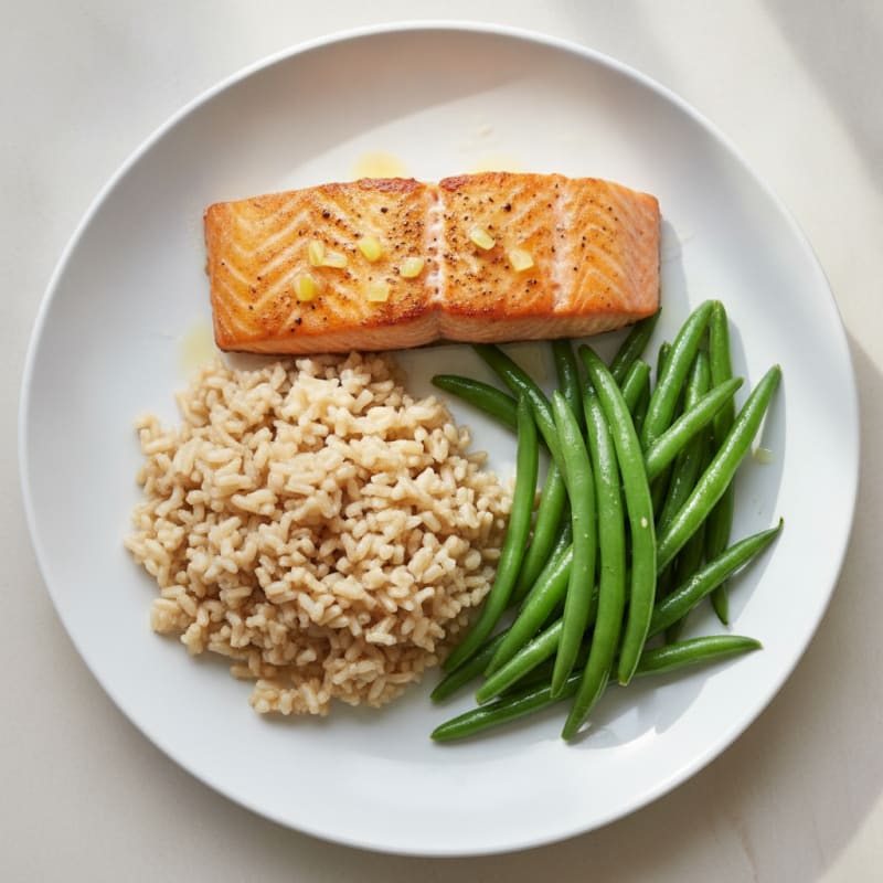 Seared Salmon Fillet with Steamed Green Beans and Brown Rice