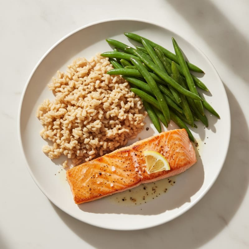 Seared Salmon with Steamed Green Beans and Brown Rice