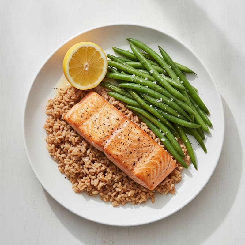 Seared Salmon with Steamed Green Beans and Brown Rice