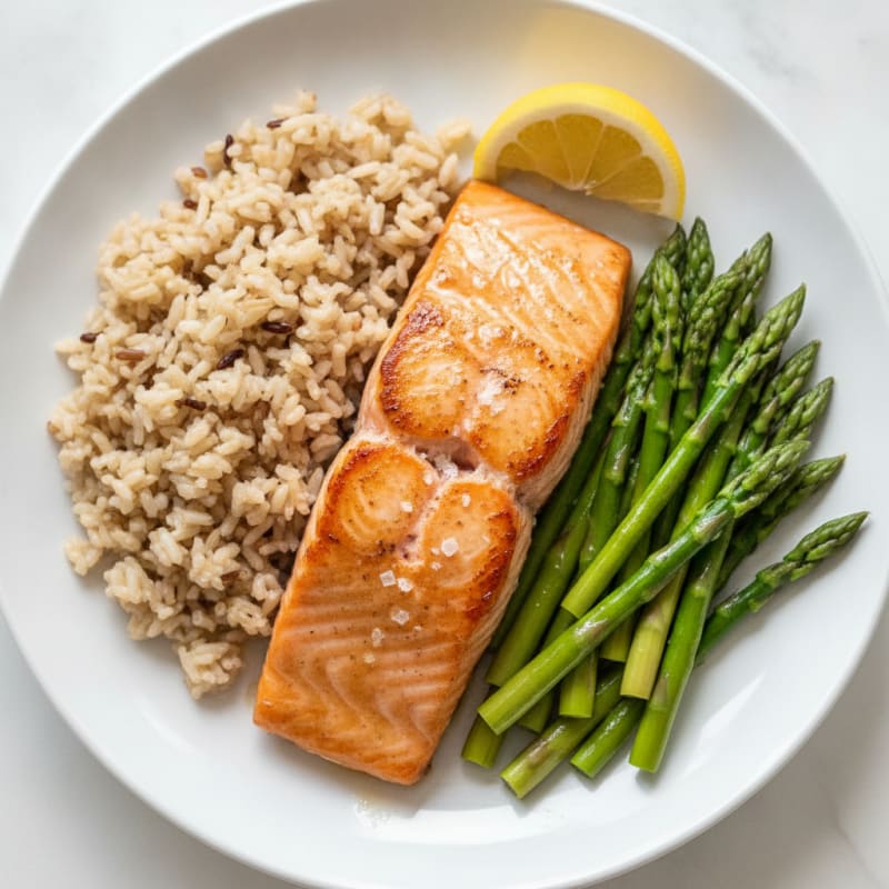 Seared Salmon Fillet with Steamed Asparagus and Brown Rice
