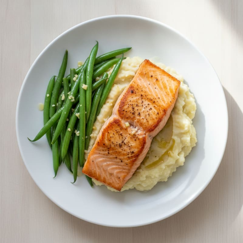 Seared Salmon with Steamed Green Beans and Garlic Mashed Cauliflower