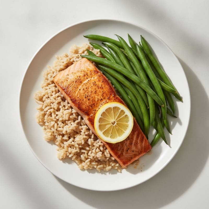 Seared Salmon with Steamed Green Beans and Brown Rice