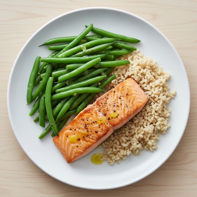 Seared Salmon with Steamed Green Beans and Brown Rice