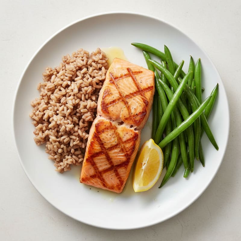 Seared Salmon Fillet with Steamed Green Beans and Brown Rice