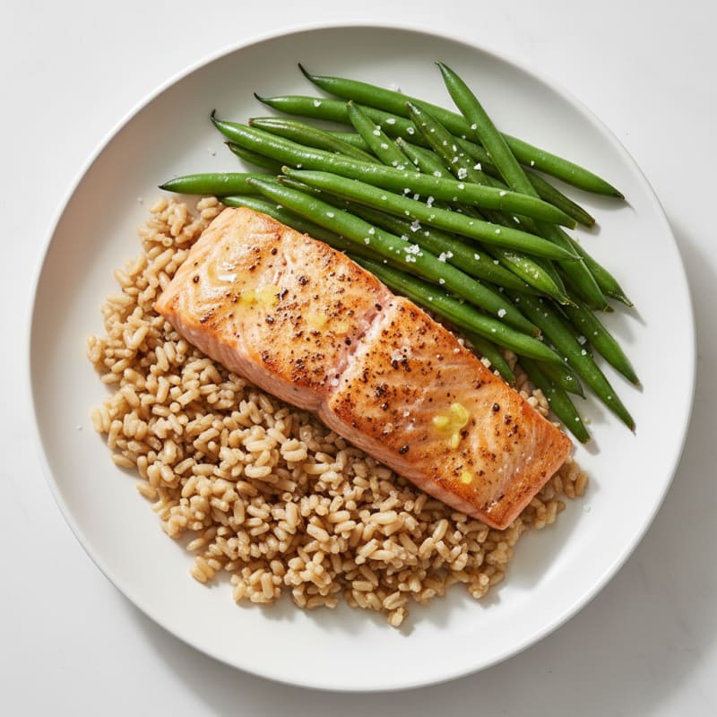 Seared Salmon Fillet with Steamed Green Beans and Brown Rice