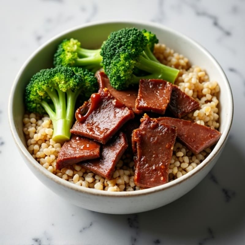 Lean Beef & Crispy Broccoli Stir-Fry Bowl with Brown Rice