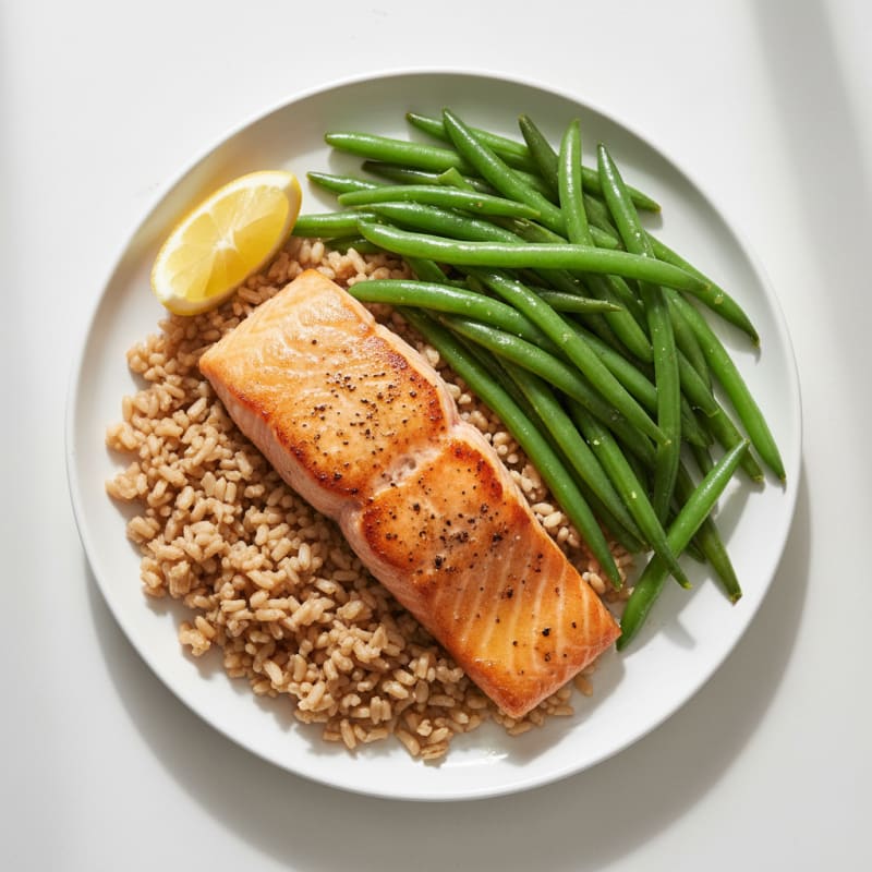 Seared Salmon Fillet with Steamed Green Beans and Brown Rice