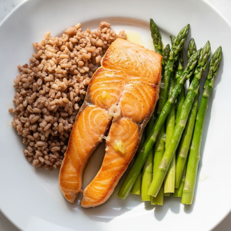 Seared Salmon with Steamed Asparagus and Brown Rice