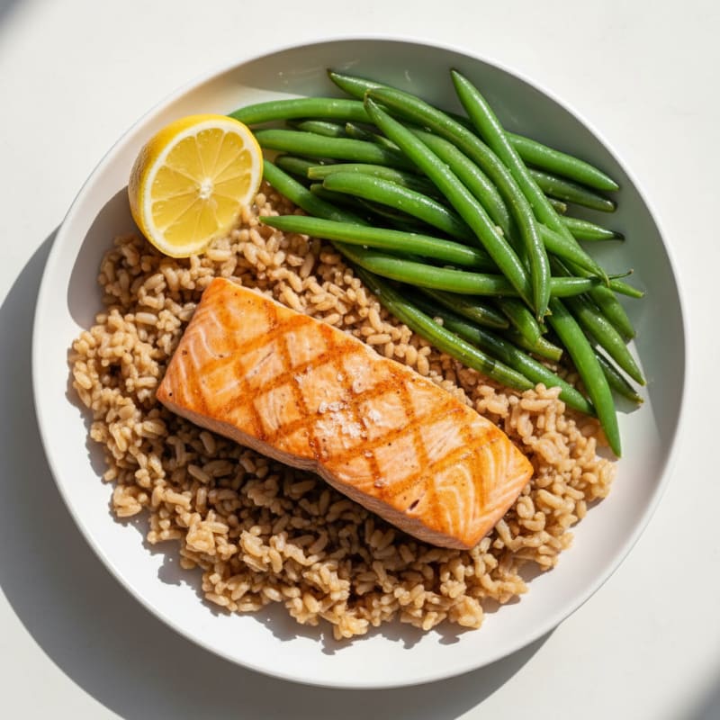 Seared Salmon with Steamed Green Beans and Brown Rice