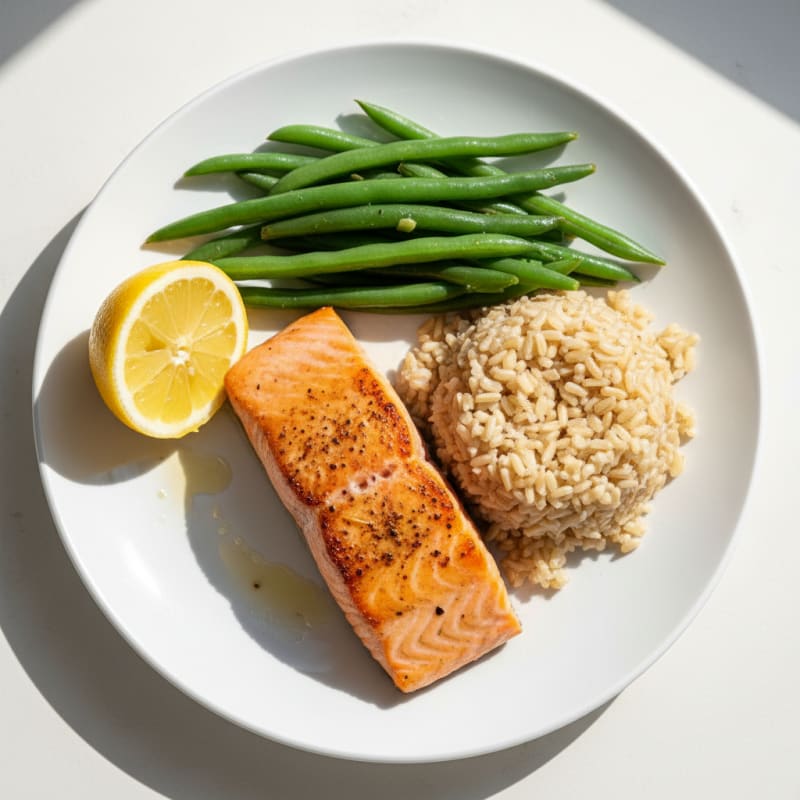 Seared Salmon with Steamed Green Beans and Brown Rice