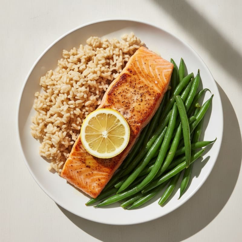 Seared Salmon with Steamed Green Beans and Brown Rice