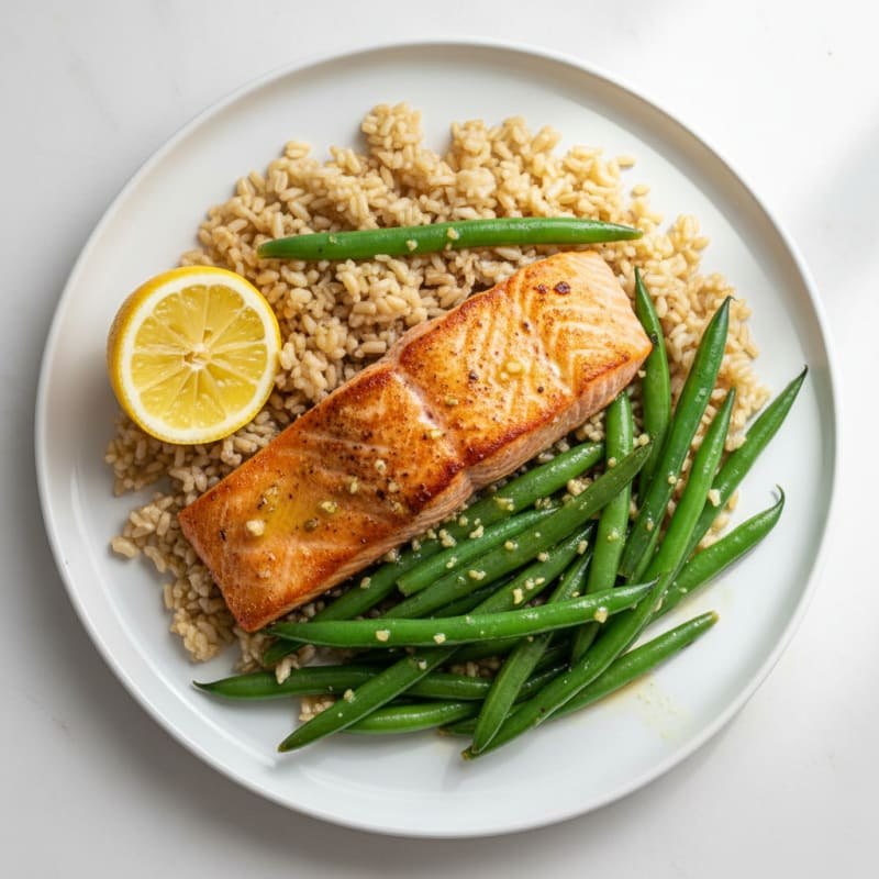 Seared Salmon with Steamed Green Beans and Brown Rice