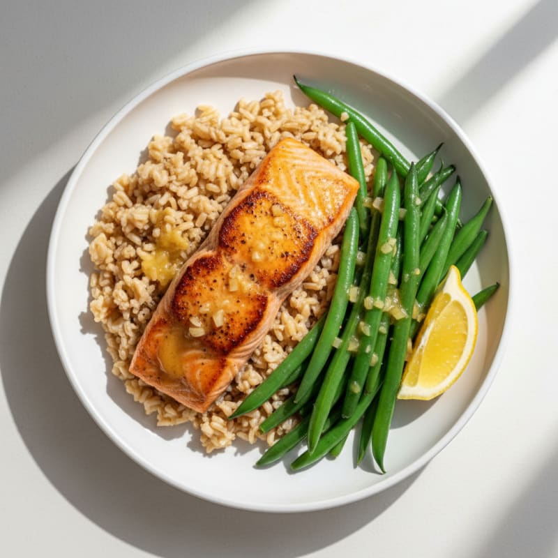 Seared Salmon with Steamed Green Beans and Brown Rice