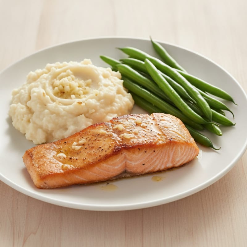 Seared Salmon with Steamed Green Beans and Garlic Mashed Cauliflower