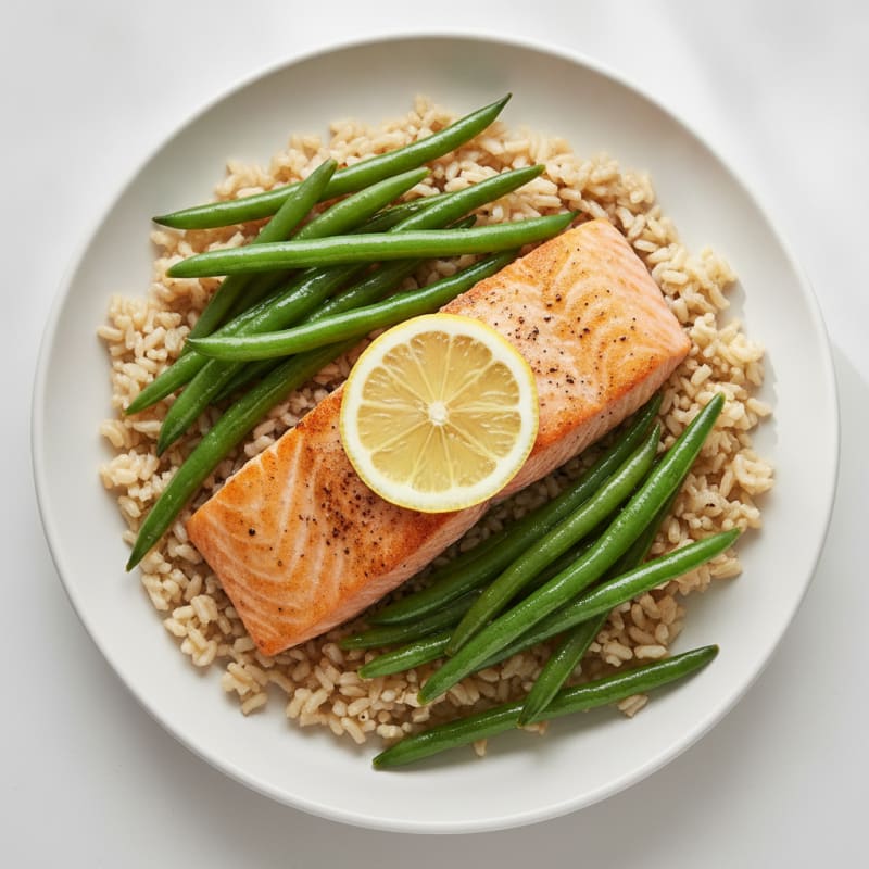 Seared Salmon with Steamed Green Beans and Brown Rice