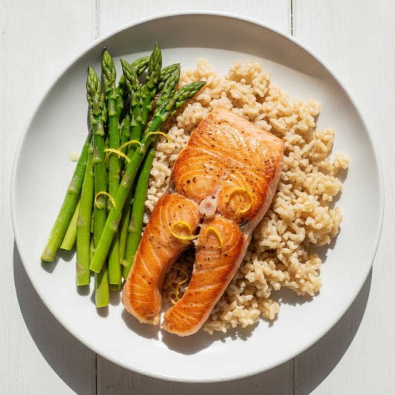 Seared Salmon Fillet with Steamed Asparagus and Brown Rice