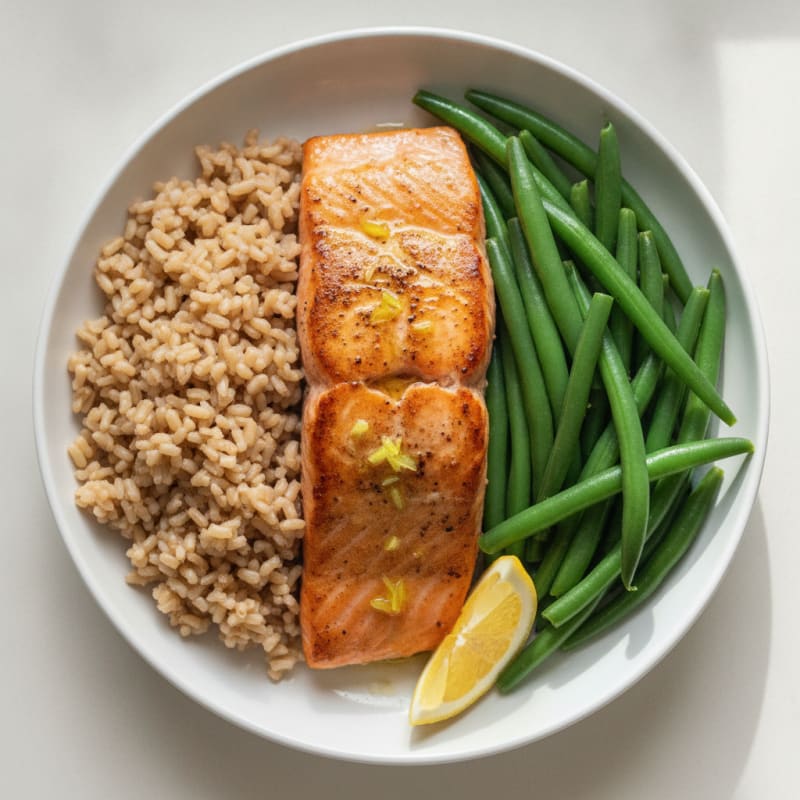 Seared Salmon with Steamed Green Beans and Brown Rice