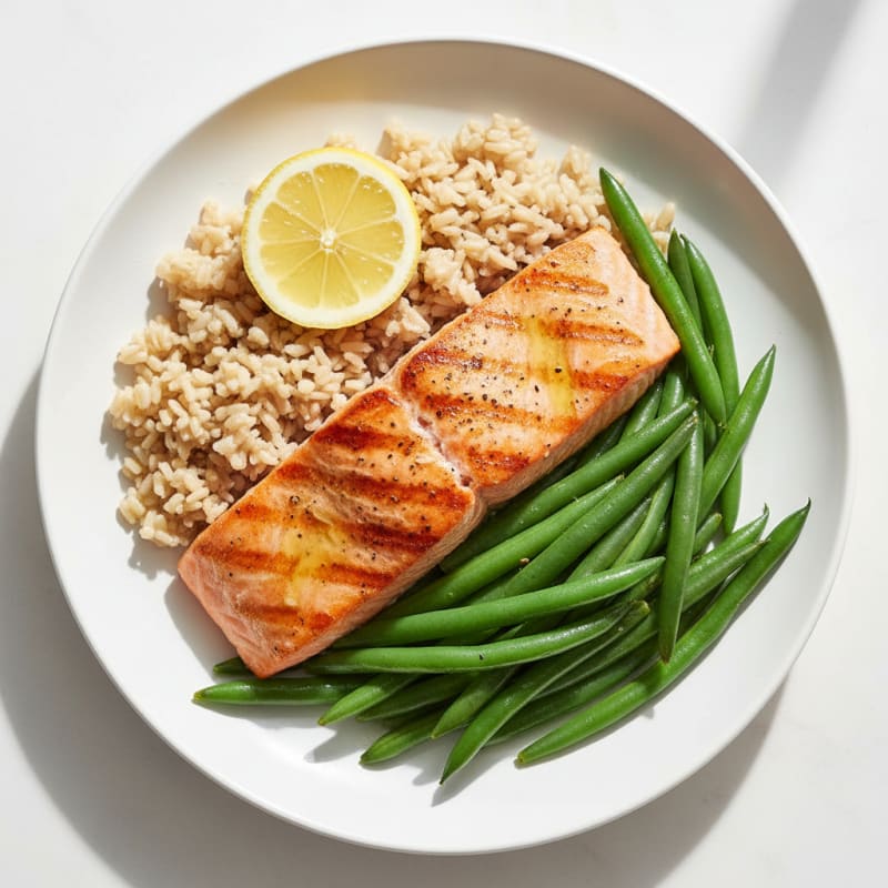 Seared Salmon Fillet with Steamed Green Beans and Brown Rice