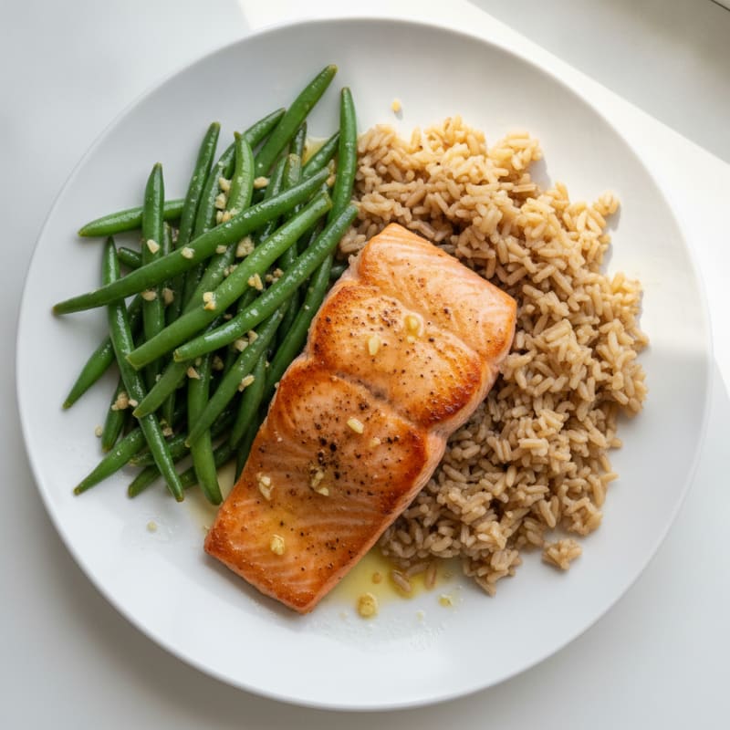 Seared Salmon Fillet with Garlic Green Beans and Brown Rice