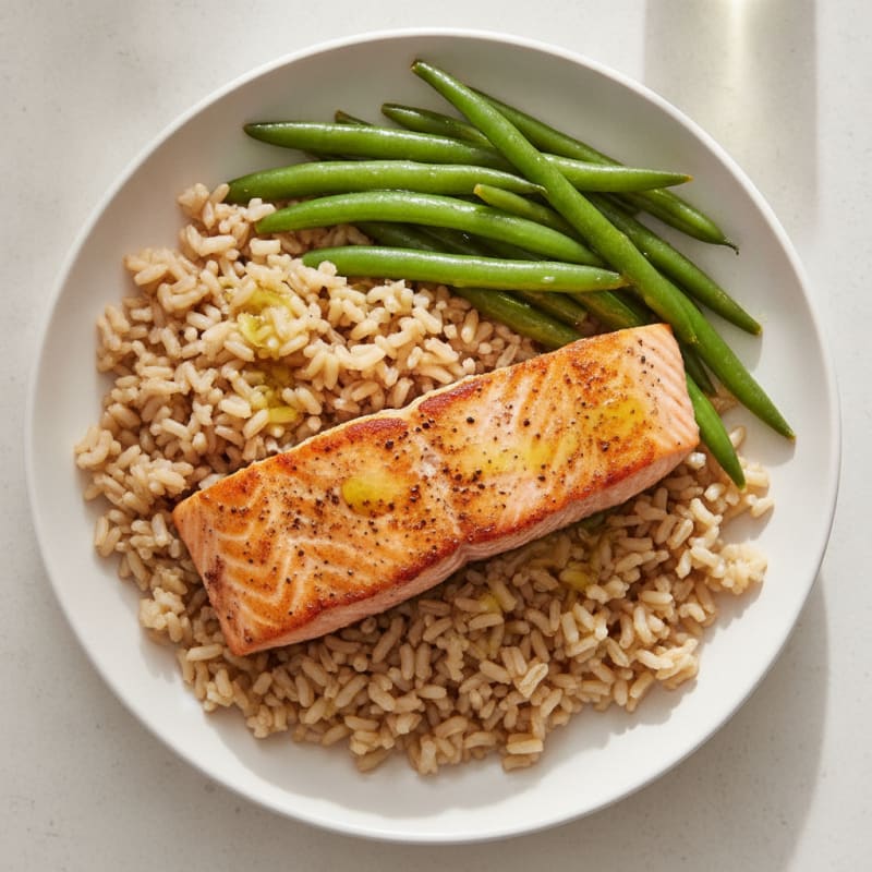 Seared Salmon with Steamed Green Beans and Brown Rice